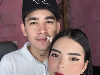 دردشة الفيديو المثيرة LauraAndKevin