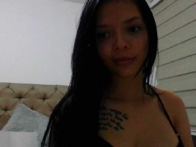 الصور laurajurado welcome to me room. im laura tell meI am to please you in every way ..300 sexy strip naked. PVT ON