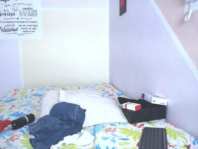 لقطات البث lauramitchell