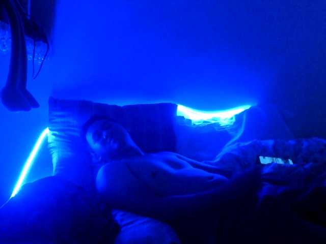 لقطات البث laurapuu5iini