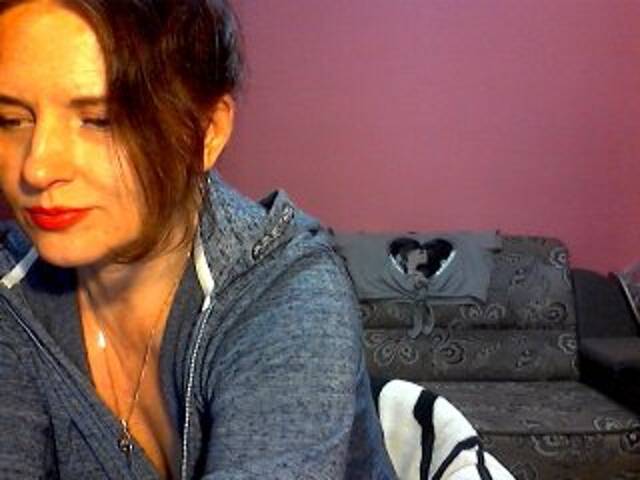 لقطات البث Layra69