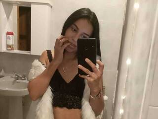 دردشة الفيديو المثيرة LeaSmiith