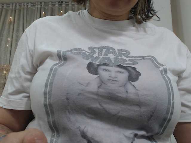 لقطات البث Leia-bennet