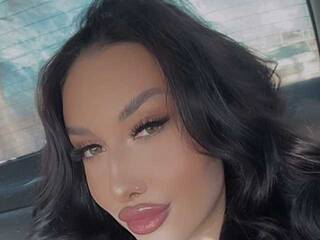 دردشة الفيديو المثيرة LeriKissme