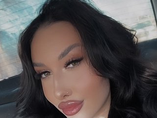 دردشة الفيديو المثيرة LeriKissme