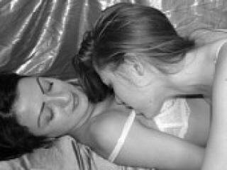 دردشة الفيديو المثيرة lesbiloveee