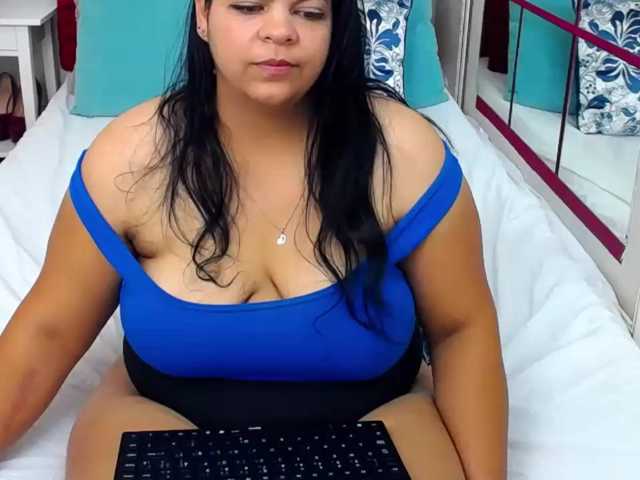 لقطات البث LeslieJoyy