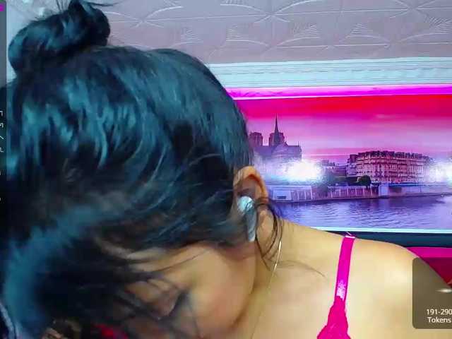 لقطات البث LeslieYour