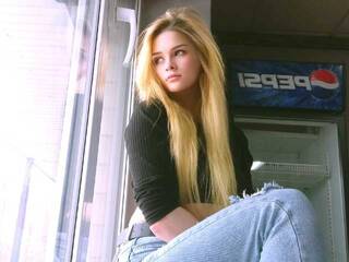 دردشة الفيديو المثيرة LetsRight