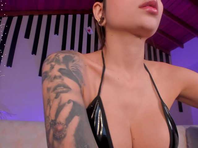 الصور LexieWayne Let me give you something hot and sexy on this day IG: @LexiewayneX ♥ Goal: Squirt show @remain tkns♥