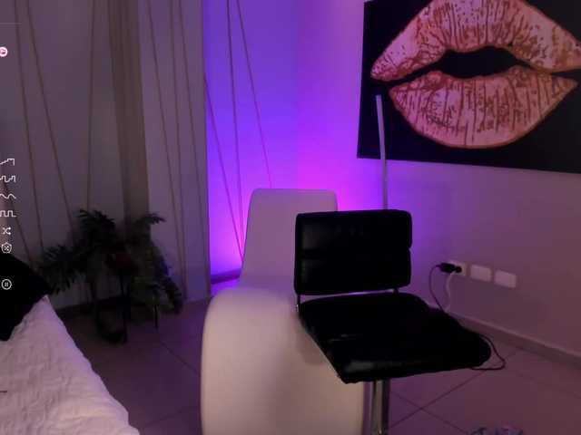 لقطات البث LeylaClinton