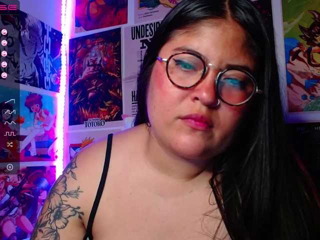 الصور LeylaStar1 spank ass until red at @goal #daddy #ahegao #slave #chubby #curvy - Goal is : SQUIRTING #hairy #tattoo #chubby #daddy