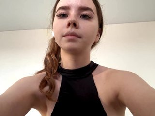 دردشة الفيديو المثيرة Lil-RO-XO