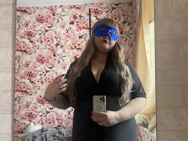 صورة الملف الشخصي LilianaA-a