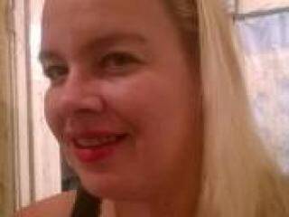 دردشة الفيديو المثيرة liloukiss