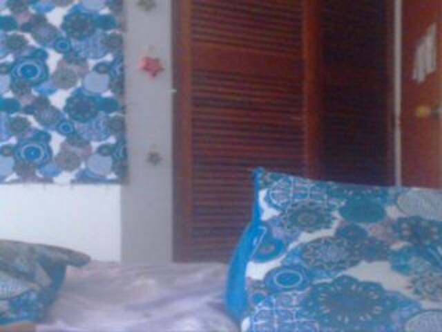 لقطات البث lilyaldridge9