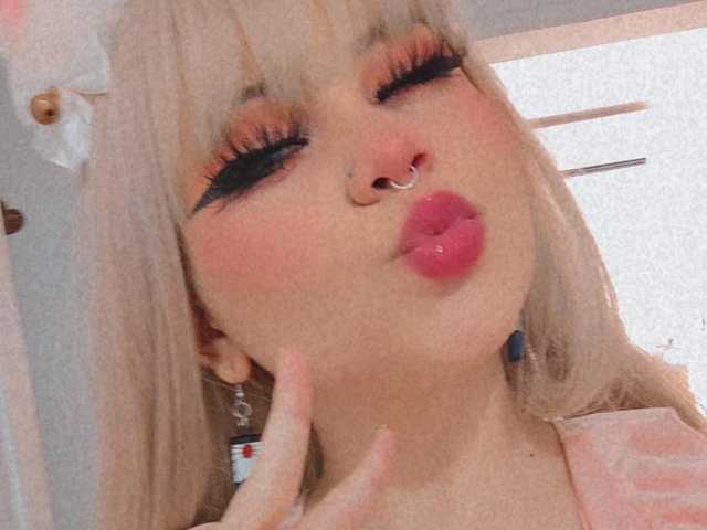 صورة الملف الشخصي lilyclair