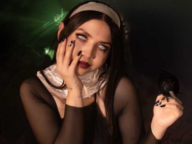 صورة الملف الشخصي LilyCollinns