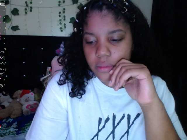 لقطات البث Lilyth-brown