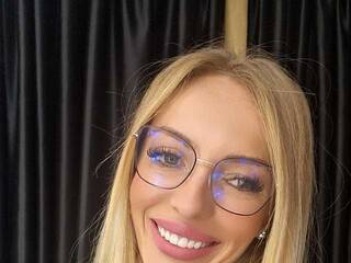 دردشة الفيديو المثيرة LinaCarter