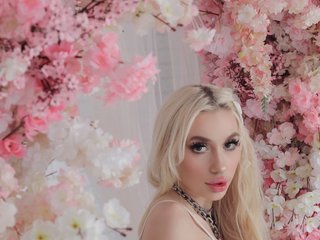 دردشة الفيديو المثيرة LlinaKisa