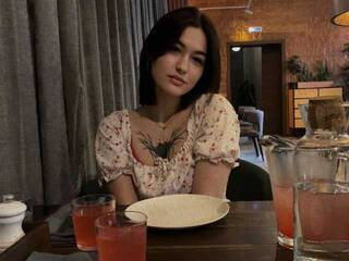 دردشة الفيديو المثيرة Kristi_nka