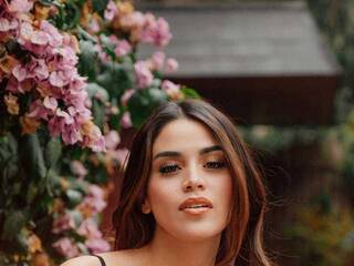 دردشة الفيديو المثيرة Lindabloom