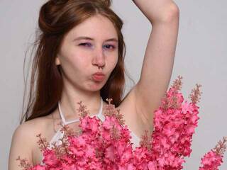 دردشة الفيديو المثيرة Liramoonn