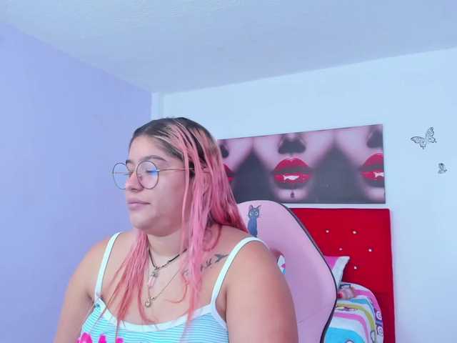 الصور litlesweetma1 Hello guys! I'm sweet, welcome to my room :) ! ⭐I am a affectionate and fun girl .... :) I would like to experience new sensations what you can do for me