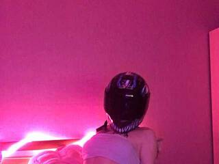 دردشة الفيديو المثيرة LiyaHell