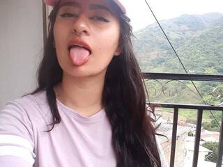 دردشة الفيديو المثيرة LizhWard