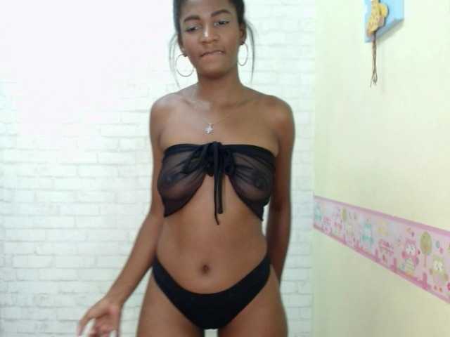 لقطات البث Lizzie-Clark