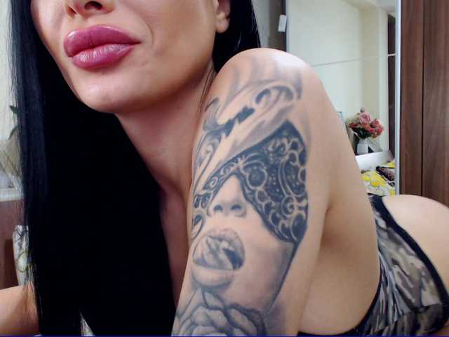 لقطات البث LizzyAnne