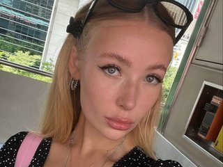 دردشة الفيديو المثيرة lizzyMeoww