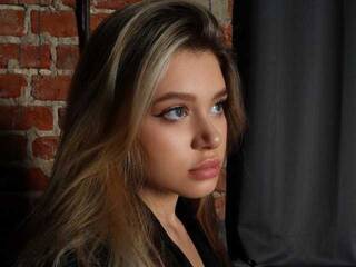 دردشة الفيديو المثيرة llittleggerrl