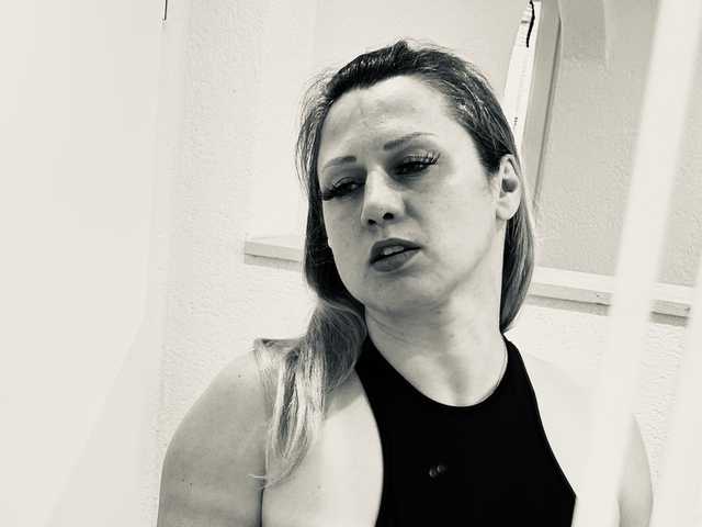 صورة الملف الشخصي Lola-Fleur69