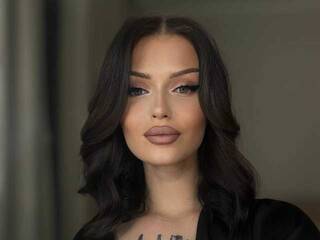 دردشة الفيديو المثيرة LolaFever