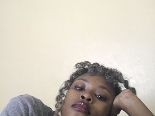 دردشة الفيديو المثيرة LolaMyst