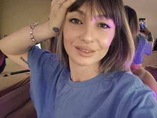 دردشة الفيديو المثيرة LolaxCute