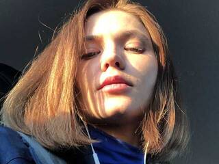 دردشة الفيديو المثيرة loneElectron