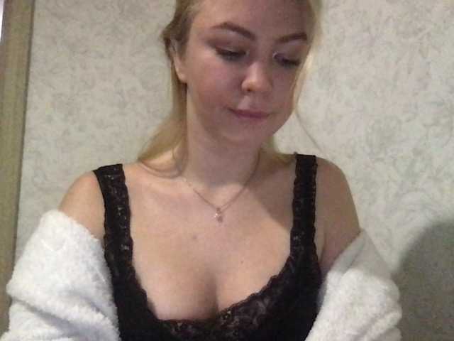 لقطات البث LoraQueen