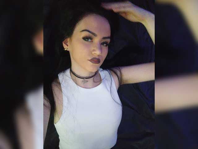 لقطات البث louise