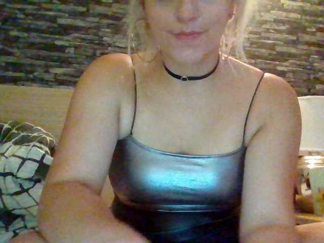 الصور LovedFuck30 Hello I am New here Play with me )) I really hot girl. Your biggest tips can make me #wet and #squirt)) #milk #milf #naturalytits #ass #bigtits #blondegirl