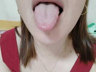 دردشة الفيديو المثيرة Rynna