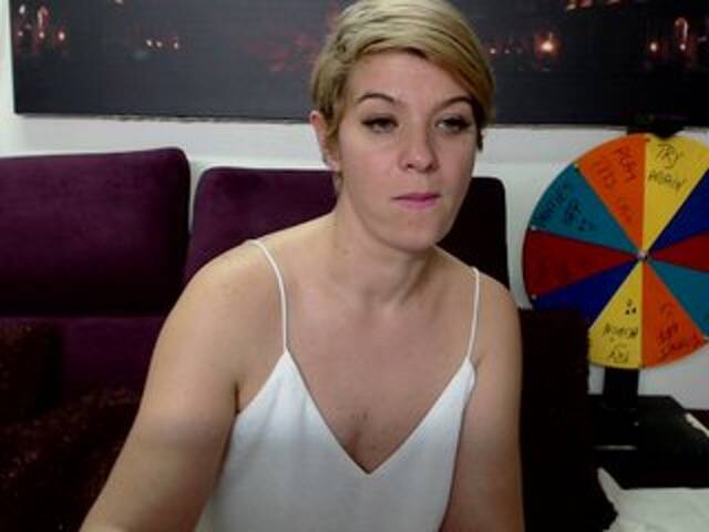 لقطات البث LuanaSummeryX