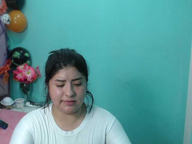 لقطات البث LuccyHot