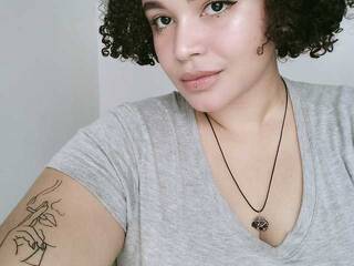 دردشة الفيديو المثيرة Lucia-Stone71