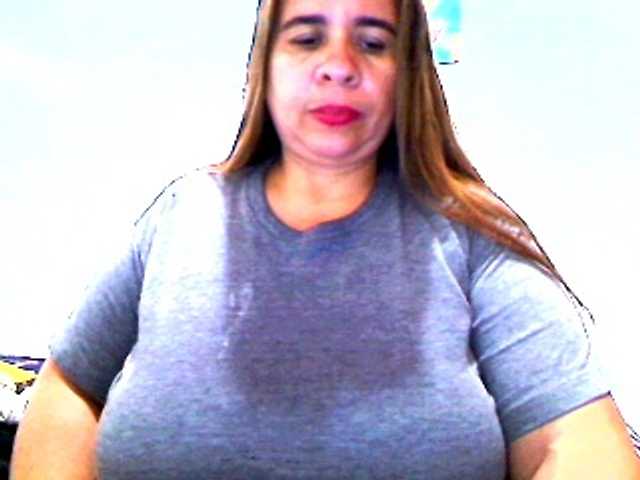 لقطات البث luciana-pulsy