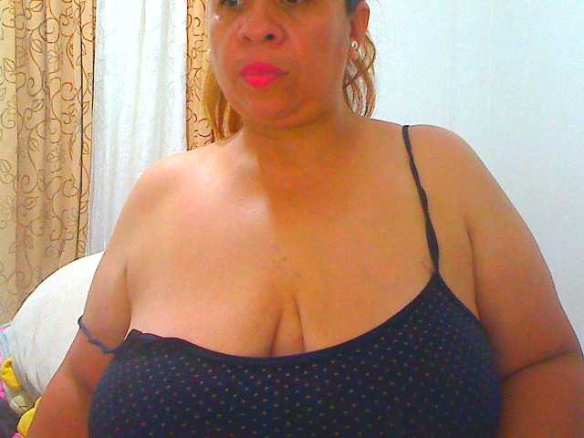 لقطات البث luciana-pulsy