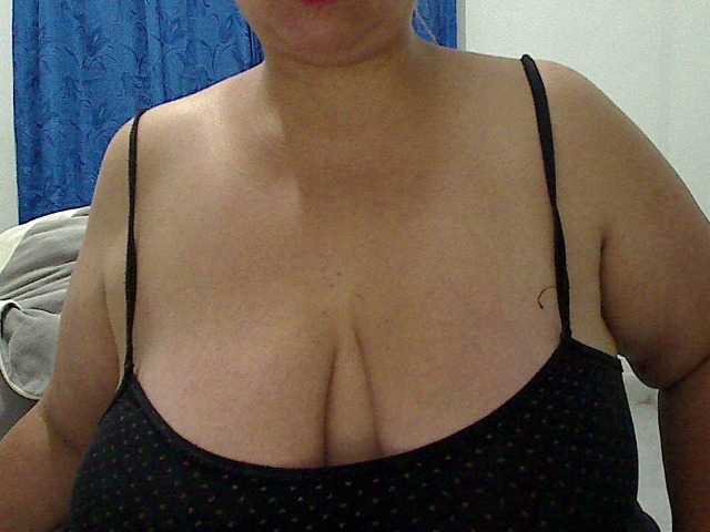 لقطات البث luciana-pulsy